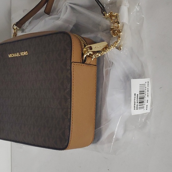 NWT Michael Kors Jet Set Crossbody Signature Coated Canvas (Firm Price) - Picture 3 of 15